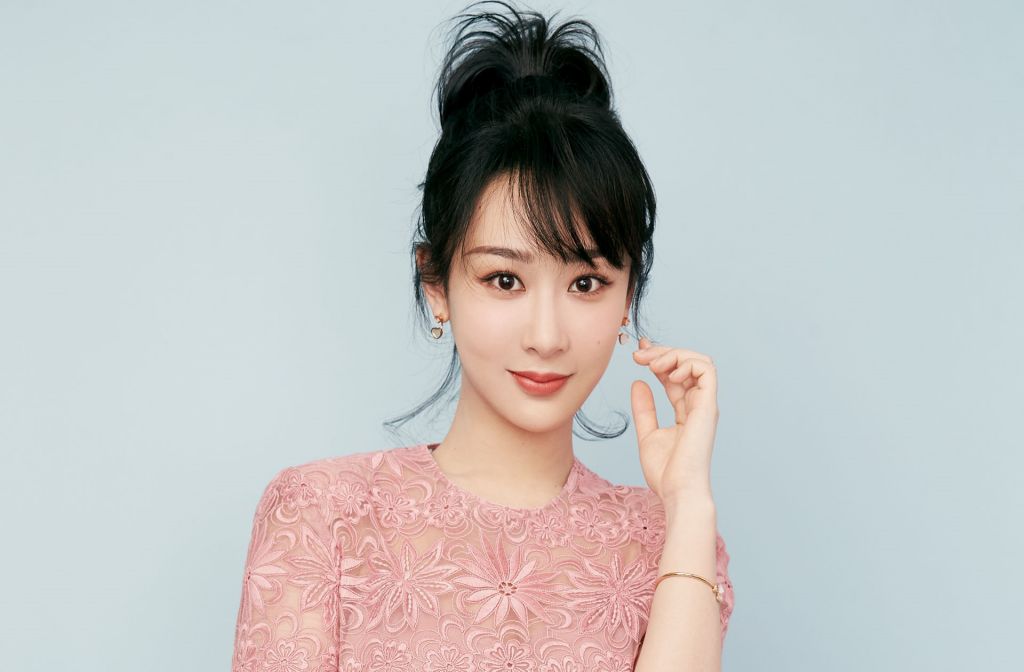 杨紫出场费,杨紫微博推广费